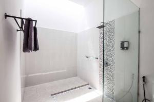Ein Badezimmer in der Unterkunft Villa Voyage 5