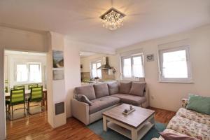 Zdjęcie z galerii obiektu Apartment´s Petar - Two Bedrooms w mieście Jadreški