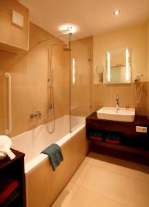 Koupelna v ubytování Hotel Gasthof Zur Post