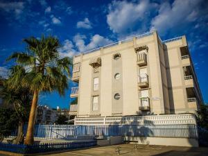 The building in which Az apartmant is located