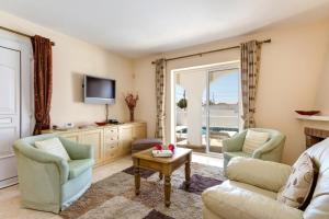 TV/Unterhaltungsangebot in der Unterkunft Villa Serena by Mauter Villas