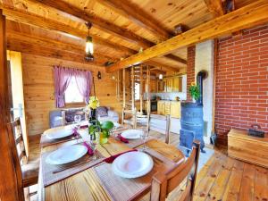 Fotografia z galérie ubytovania Chalet Lana by Interhome v destinácii Mrzli Dol