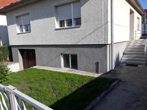 Zgrada u kojoj se nalazi apartman