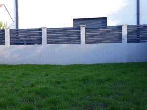 En hage utenfor Haus Apartman Zaječar M&L