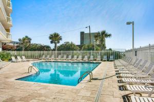 Bazén v ubytovaní Charleston Oceanfront Villas alebo v jeho blízkosti