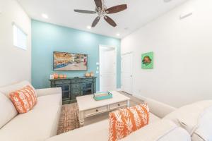 TV/Unterhaltungsangebot in der Unterkunft Margaritaville Cottages Orlando with H2O Waterpark by Rentyl