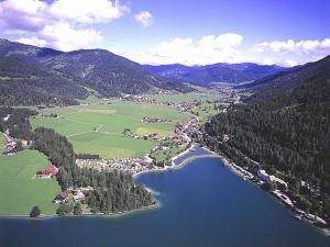 Foto dalla galleria di Bed & Breakfast Der Tiroler ad Achenkirch