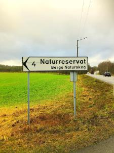 Ett certifikat, pris eller annat dokument som visas upp på Hagabergets Vandrarhem