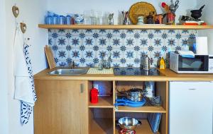 A kitchen or kitchenette at Lady of the Lake