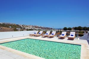 Swimmingpoolen hos eller tæt på Villa Ocean Marina, Panoramic and heatable Pool