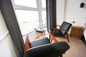 Gallery image of The Coast House in The Mumbles +49 photos