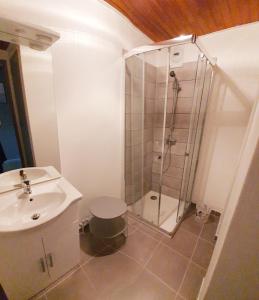 Ванна кімната в Le Moulin du Verdon
