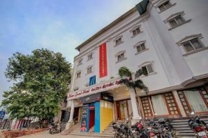 Gallery image of Metro Grand Hotel in Chennai