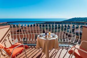 Fotografie z fotogalerie ubytování Hotel Montana v destinaci Massa Lubrense