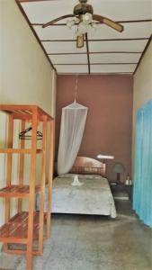 Hotel Tikal Inn客房内的一张或多张床位