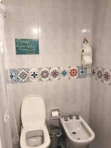Vonios kambarys apgyvendinimo įstaigoje apart Italia