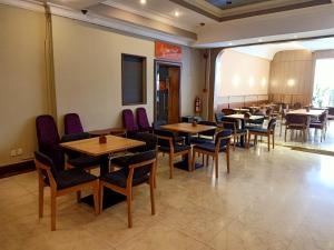 Posezení v ubytování Kinabalu Daya Hotel
