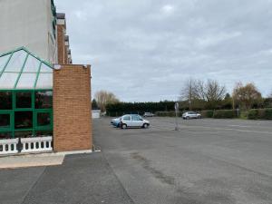 Fotografie z fotogalerie ubytování Cit'Hotel LA PYRAMIDE v destinaci Romorantin
