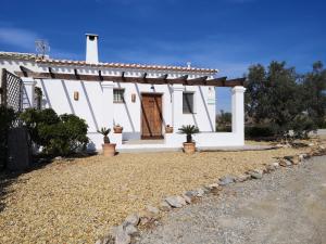 Afbeelding uit fotogalerij van Casa Rural Alzabara con Piscina Privada in Taberno