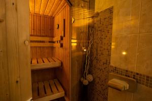 Koupelna v ubytování Dóm Hotel + 31 fotografií