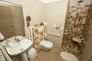 Kopalnica v nastanitvi Dóm Hotel