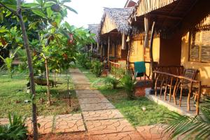 Taman di luar Nature Beach Huts