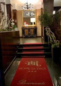 Vstupní hala nebo recepce v ubytování Hotel La Pace