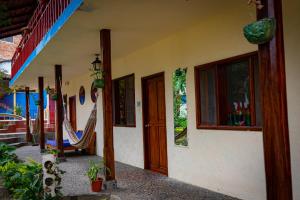 Κήπος έξω από το Hostal Jardín Escondido +17 φωτογραφίες