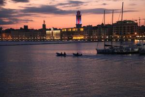Gallery image of "ULTIMA" love boat in Bari +6 photos