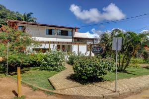 Um jardim em Pousada Residenzial Cariocare