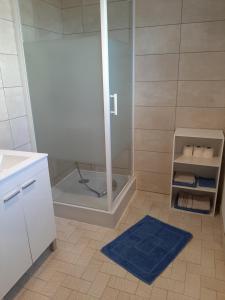 Ένα μπάνιο στο La petite escale +26 φωτογραφίες