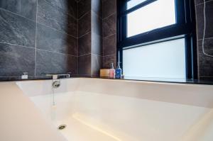 Phòng tắm tại 礁溪320山館 Jiaoxi Shanguan B&B