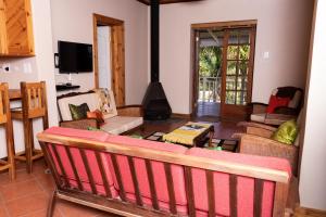 Μια τηλεόραση ή/και κέντρο ψυχαγωγίας στο Wilderness Farmhouse