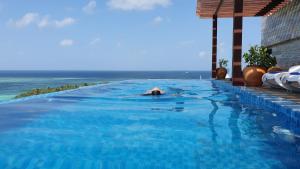 Piscina di Arena Beach Hotel o nelle vicinanze