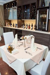 Foto dalla galleria di Hotel Pushkin a Oral