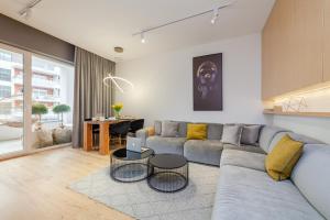 Część wypoczynkowa w obiekcie Apartament nad jeziorem Długim Leśna # 28