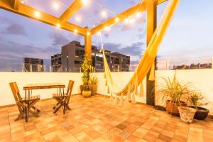 Balkón nebo terasa v ubytování BOHOSTEL