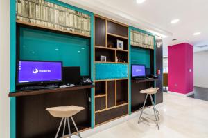 تلفاز و/أو أجهزة ترفيهية في Premier Inn Doha Airport
