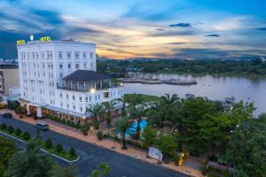 Photo de la galerie de l'établissement Nesta Hotel Can Tho, à Cần Thơ