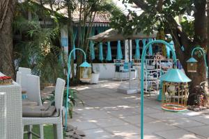 The Tamarind Hotel - A Boutique Heritage Stay, Anjuna - Goa外面的花园