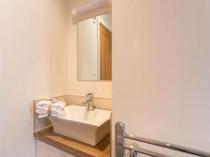 Bilik mandi di Waternook Lodge +9 gambar