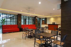 Posezení v ubytování Lombok Mayura Hotel