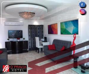 TV a/nebo společenská místnost v ubytování Dpravia Hotel SRL