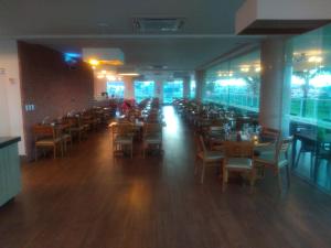 Restaurace v ubytování Salinas Park Resort