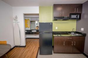 A kitchen or kitchenette at Studio 6-Tyler, TX