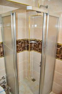 Ein Badezimmer in der Unterkunft Yunus Hotel