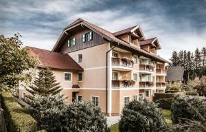 The building in which Az apartmant is located