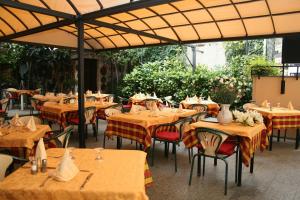 מסעדה או מקום אחר לאכול בו ב-Hotel Fiorentino