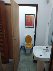 Um banheiro em Museu Mafalala B&B