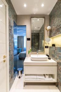 Ванная комната в Hotel Pupin Novi Sad